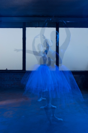 Apollonia van den Brand "Ballerina in blue"